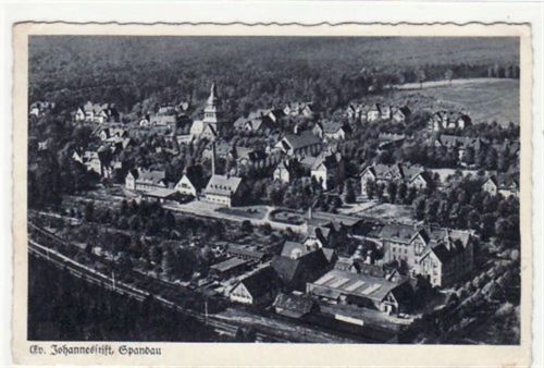 Berlin Spandau mit Teilansicht und Ev. Johannesstift. Karte beschrieben Gute Erhaltung.