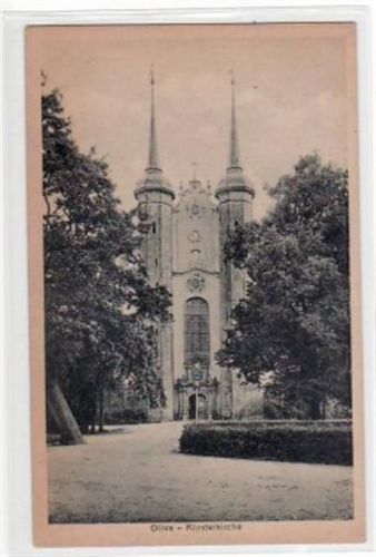 Oliva Oliva / Oliwa mit Blick auf die Schlosskirche ungelaufen Leicht fleckig, sonst gut erhalten