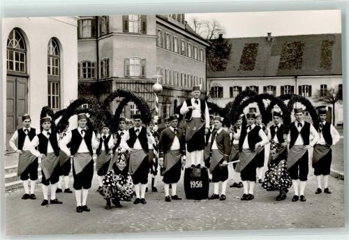 Haag 1956 Schäfflertanz des TSV 1864 ausgeführt