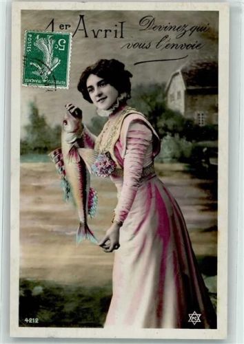 Frau mit einem Fisch AK 1. April Fotomontage AK