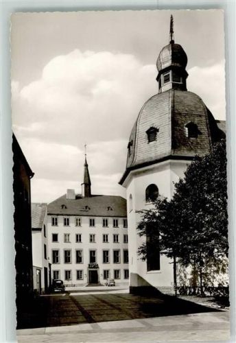 Bitburg Blick zum Rathaus Auto
