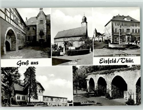 Eisfeld Schloßhof Kindergarten Platz des Friedens Schlossmauer
