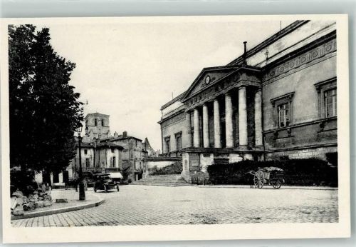 Angouleme Place du Murier Palais de et Eglise St. Andre Oldtimer