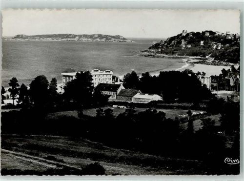 Perros-Guirec Vue sur la baie de Trestracu