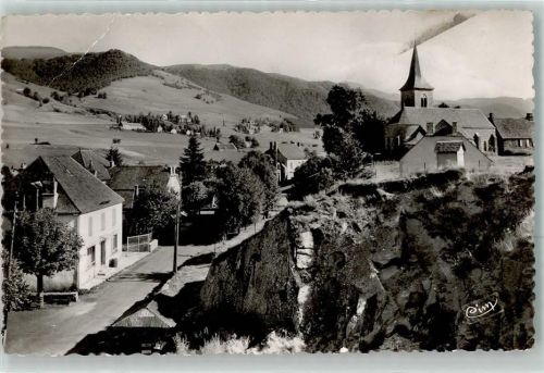 Le Claux Avenue de Cheylade