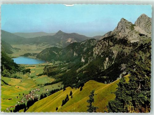 Tannheim mit Haldensee im Tannheimer Tal