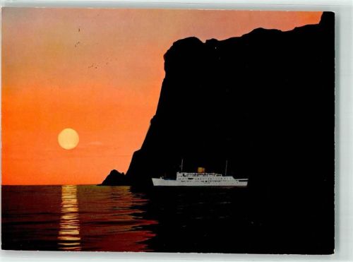 Nordkapp Mitternachtssonne Dampfschiff
