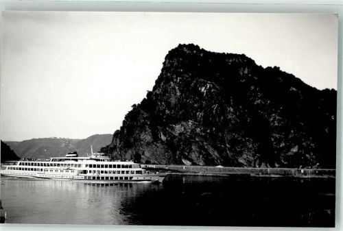 Loreley Fahrgastschiff vor dem berühmten Felsen Rheinschifffahrt Foto Original aus Archiv eines Ansichtskartenverlags Ort lt. Recherche