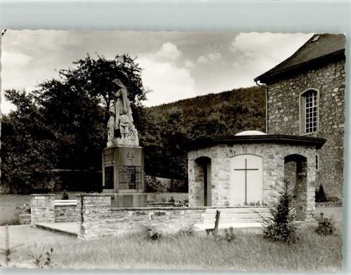 Frohnhausen Foto Original aus Archiv eines Ansichtskartenverlags Ehrenmal Ort handschriftlich