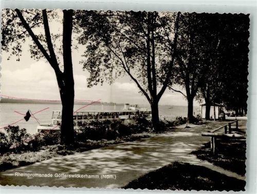 46562 W4223 Götterswickerhamm , Niederrhein FOTO KEINE AK Rheinpromenade mit Rheinschifffahrt Foto Original aus Archiv eines Ansichtskartenverlags Farbmarkierung im Bild