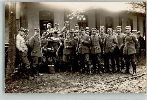 1927 Gruppenbild gut gelaunter Landser der Reichswehr in Uniform