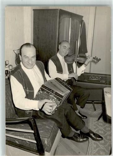 + Geiger Musiker