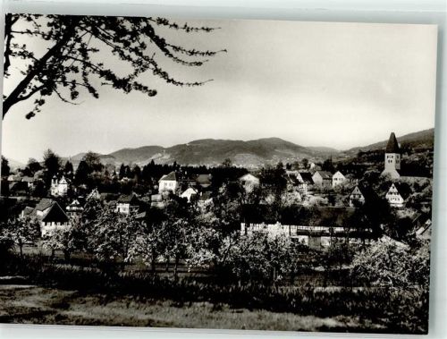 Obersasbach mit Kirche St. Konrad