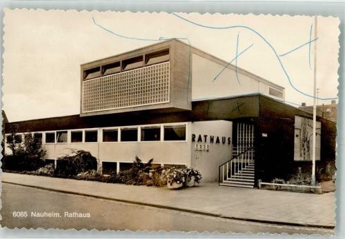 64569 W6085 Nauheim , Kr Groß-Gerau Gebrauchsspuren Rathaus Striche auf Bildseite Foto keine AK