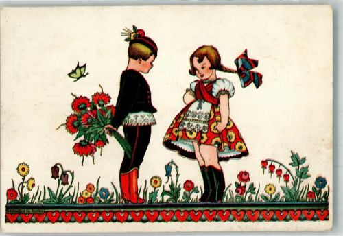 Junger Mann mit Blumenstrauß und einem Mädel in bunter Tracht Trachten Ungarn Künstlerkarte