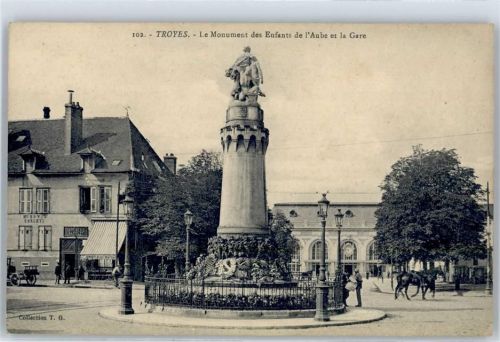 Troyes Monument des Enfants de l'Aube, Bahnhof
