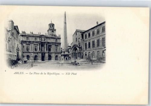 Arles La Place de la Republique