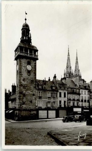 Moulins Place de l´ Hotel de Ville