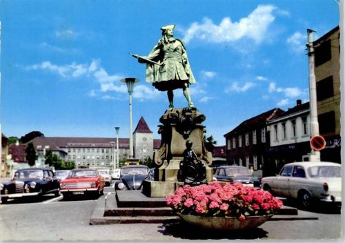 Moers-Mitte Marktplatz Auto