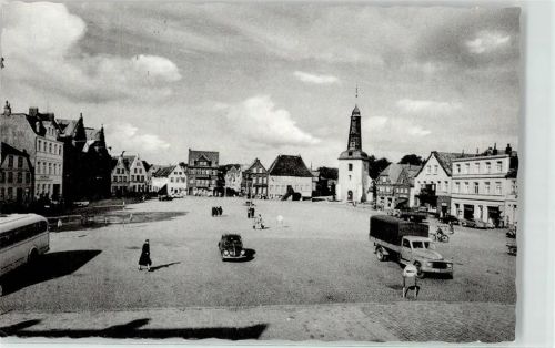 Glückstadt Markt LKW VW Käfer Omnibus Kirche