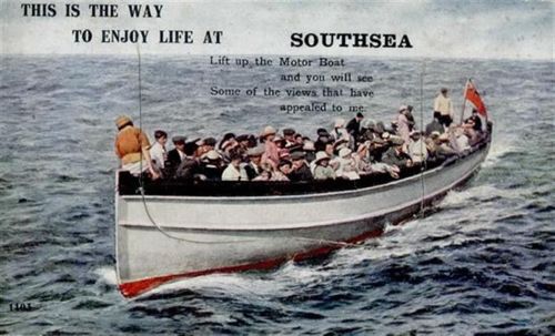 Southsea Southsea (Großbritannien) Leporello, Motorboot mit Menschen an Bord I-II