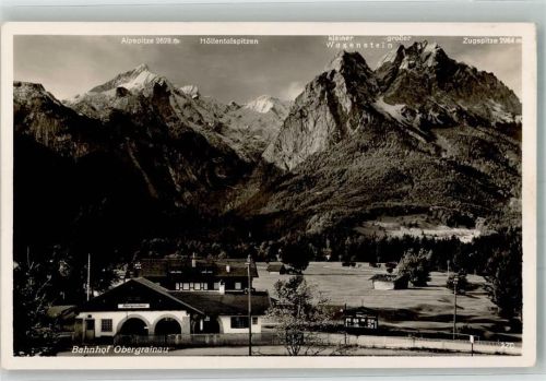 Obergrainau Bahnhof mit Alpspitze Höllentalspitzen Waxenstein und Zugspitze Fotograf Eugen Wachter