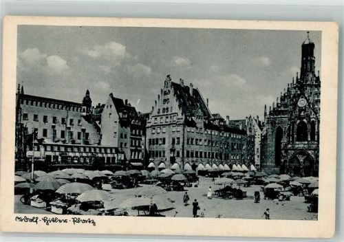 Nürnberg Adolf-Hitler-Platz mit Frauenkirche Marktszene