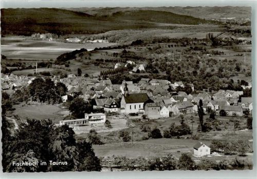 Fischbach Panorama des Ortes mit Pfarrkirche zur Hl. Dreifaltigkeit