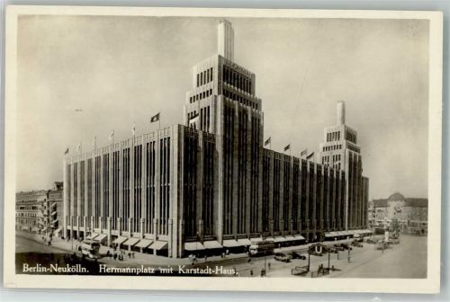 Neukölln Hermannplatz mit Karstadt Haus Oldtimer Omnibus