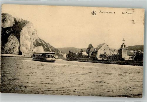 Anseremme Kirche Ausflugschiff Le Prieuré