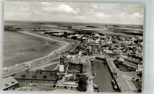 Büsum Fliegeraufnahme des Ortes mit Hafen Strand und Leuchtturm