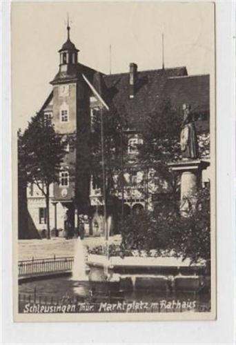 Schleusingen Schleusingen in Thüringen. Marktplatz Rathaus gelaufen. Marke entfernt. Leichter Stempeldurchdruck. Schrift leicht durchgedrückt, sonst gut erhalten