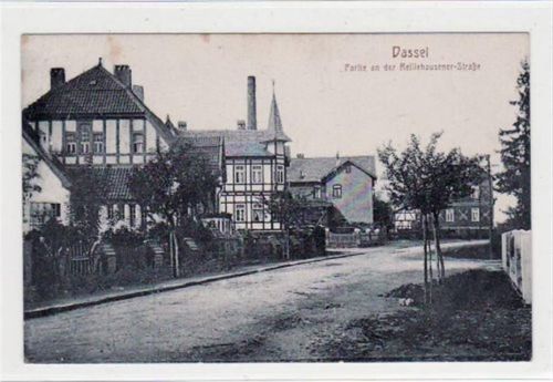 Dassel. Partie an der Relliehausener - Straße ungelaufen kleiner Knick oben links, leicht stockfleckig, sonst gut erhalten