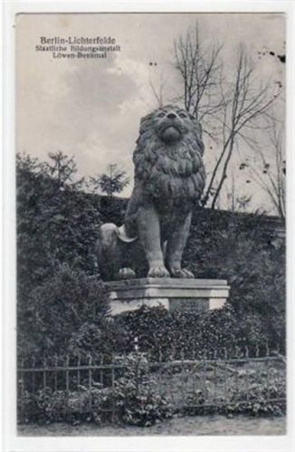 Berlin Steglitz, Lichterfelde mit Löwendenkmal der Staatlichen Bildungsanstalt 1927. Leichte Stempelspuren, sonst gut erhalten