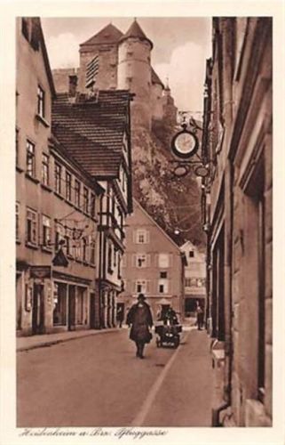 Heidenheim an der Brenz. Pfluggasse mit Personen ungelaufen Gute Erhaltung.