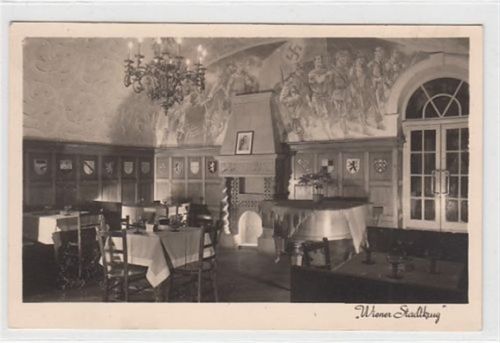 Wien. Innenansicht vom " Wiener Stadtkrug " gelaufen, Marke entfernt, Abrißspuren, handschriftliches Datum von 1942 kleiner Knick oben links, sonst gut erhalten