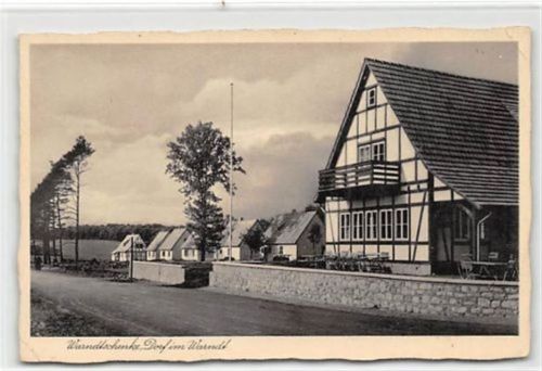 Dorf im Warndt. Straßenpartie mit Warndtschenke ungelaufen kleiner Knick oben rechts und unten links, sonst gut erhalten