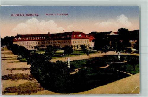 Hubertusburg Schloss Südlicher Rundflügel Statue