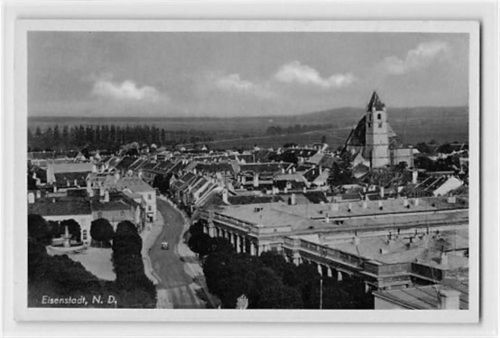 Eisenstadt, Burgenland. Kirche und Umgebung ungelaufen Gute Erhaltung.