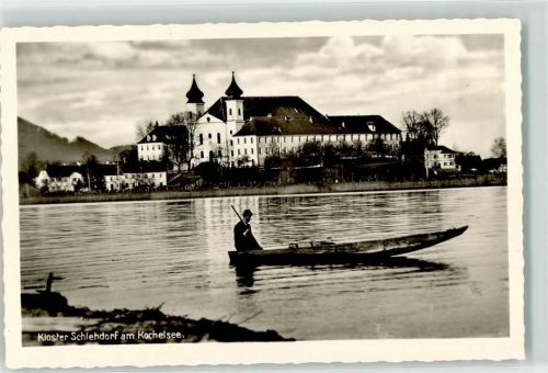 Schlehdorf Kloster Kochelsee Mann Ruderboot