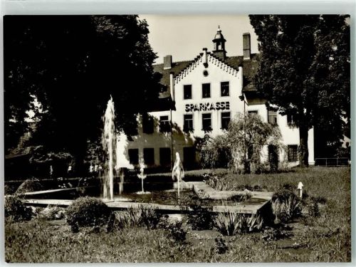 Falkenstein Schloß jetzt Sparkasse Park Springbrunnen