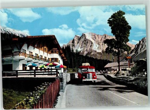 6465 Nassereith - Fernpasshotel mit Zugspitze Omnibus Flurkreuz