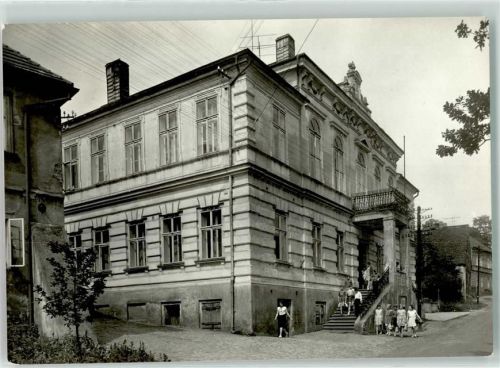 Horni Jiretin Kulturni dum Kinder Frau Treppe