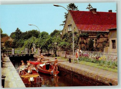 Storkow Schleuse Sportmotorboote