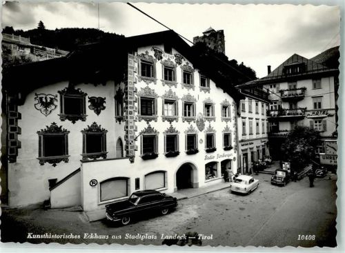 Landeck Kunsthistorisches Eckhaus am Stadtplatz Auto Radio Fimberger Hotel Uhr Wappen Adler