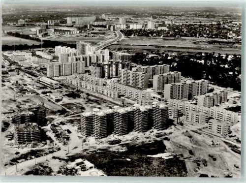 Neukölln Fliegeraufnahme Wohnsiedlung im Bau von Walter Gropius Britz Buckow Rudow