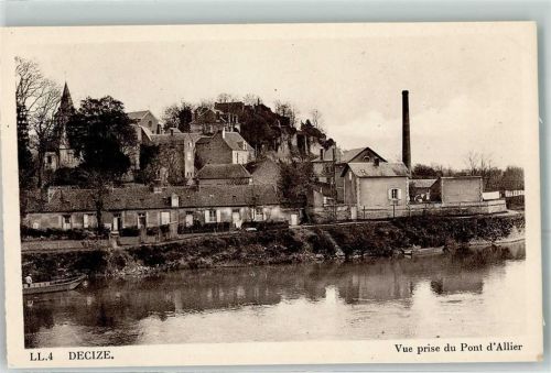 Decize Vue prise du Pont d`Allier