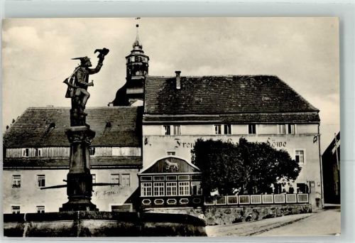 Lauenstein Marktplatz mit Falknerbrunnen und Gasthaus Goldener Löwe