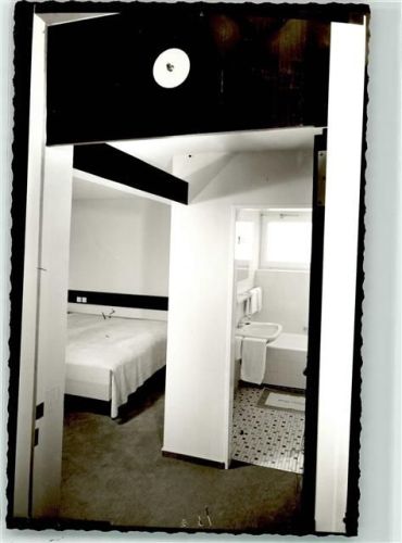 97725 W8731 Elfershausen , Unterfr FOTO KEINE AK Hotel Ullrich Foto Original aus Archiv eines Ansichtskartenverlags Ort handschriftlich