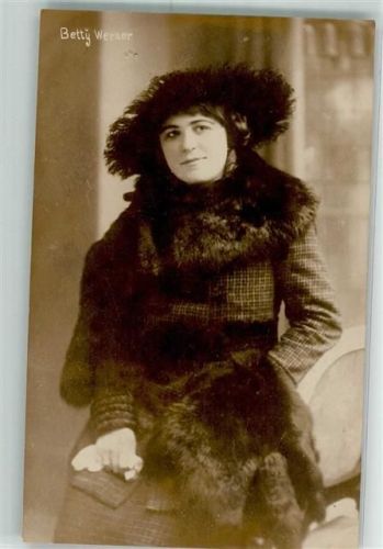Werner Betty Pelzmode
